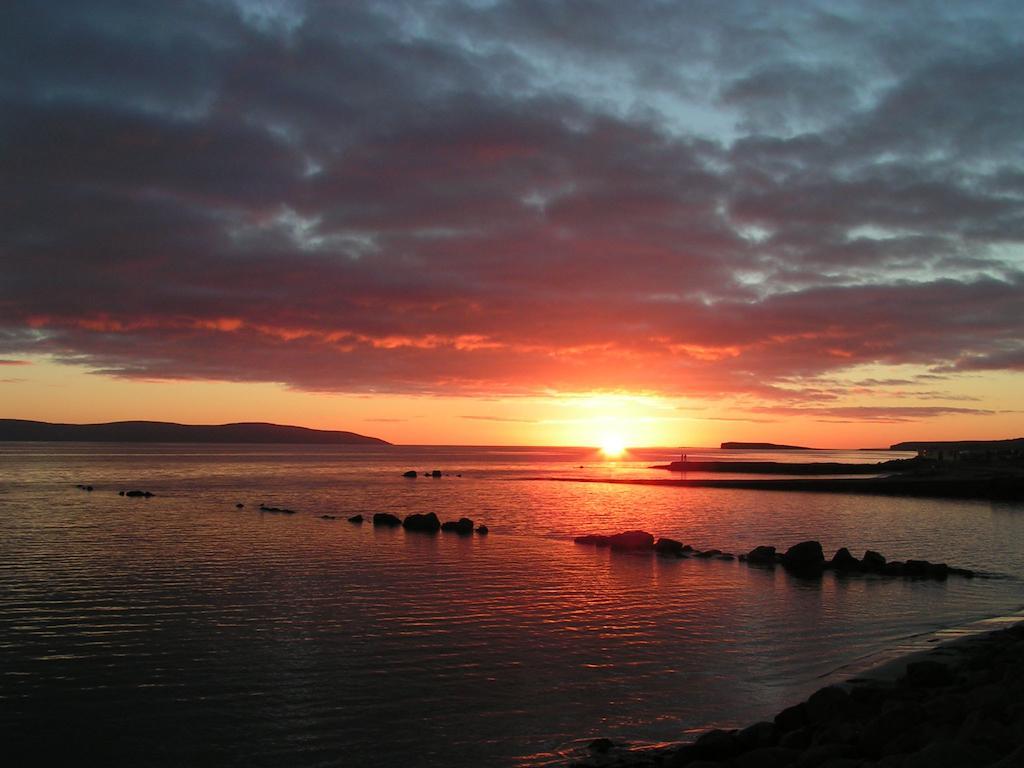 Salthill B&B Ocean Villa Galway Exteriör bild